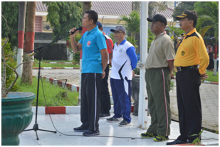 APEL HARKAMTIBMAS TIGA PILAR PLUS DILANJUTKAN KERJA BAKTI BERSAMA KEGIATAN PENINGKATAN KEAMANAN DAN KETERTIBAN MASYARAKAT KECAMATAN TAMAN TAHUN 2019
